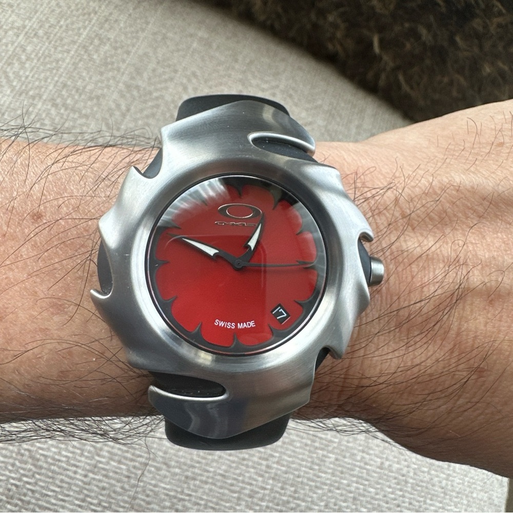 Rare Oakley Blade Red Dial Swiss Made Date Display near mint - Picture 3 of 10